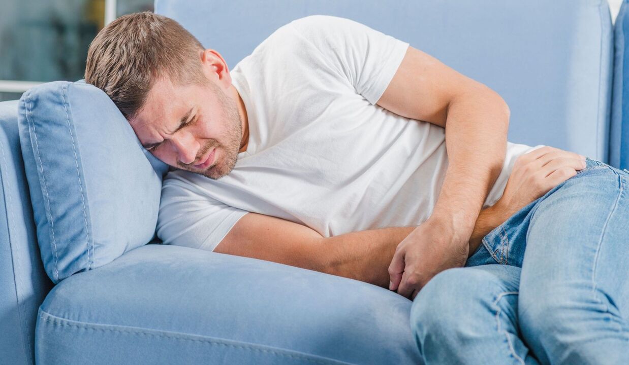 kronik prostatitli bir erkekte ağrı